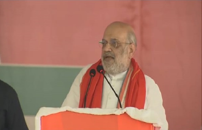 अमित शाह सारण में चुनावी सभा को सम्बोधित करते हुए अमित शाह सारण में चुनावी सभा को सम्बोधित करते हुए
