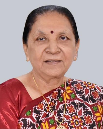राज्यपाल आनंदीबेन पटेल राज्यपाल आनंदीबेन पटेल