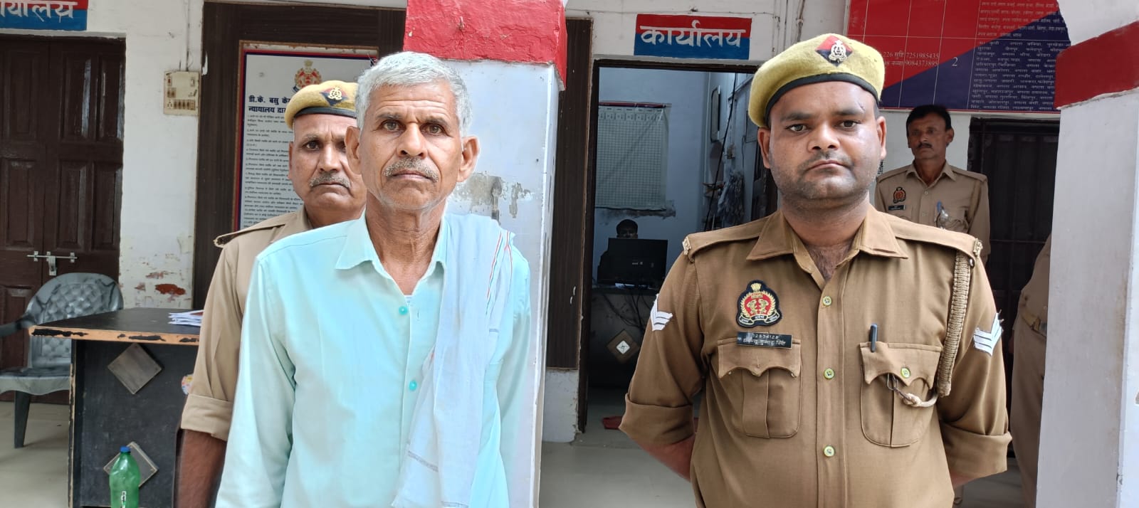 गिरफ्तार अभियुक्त गिरफ्तार अभियुक्त