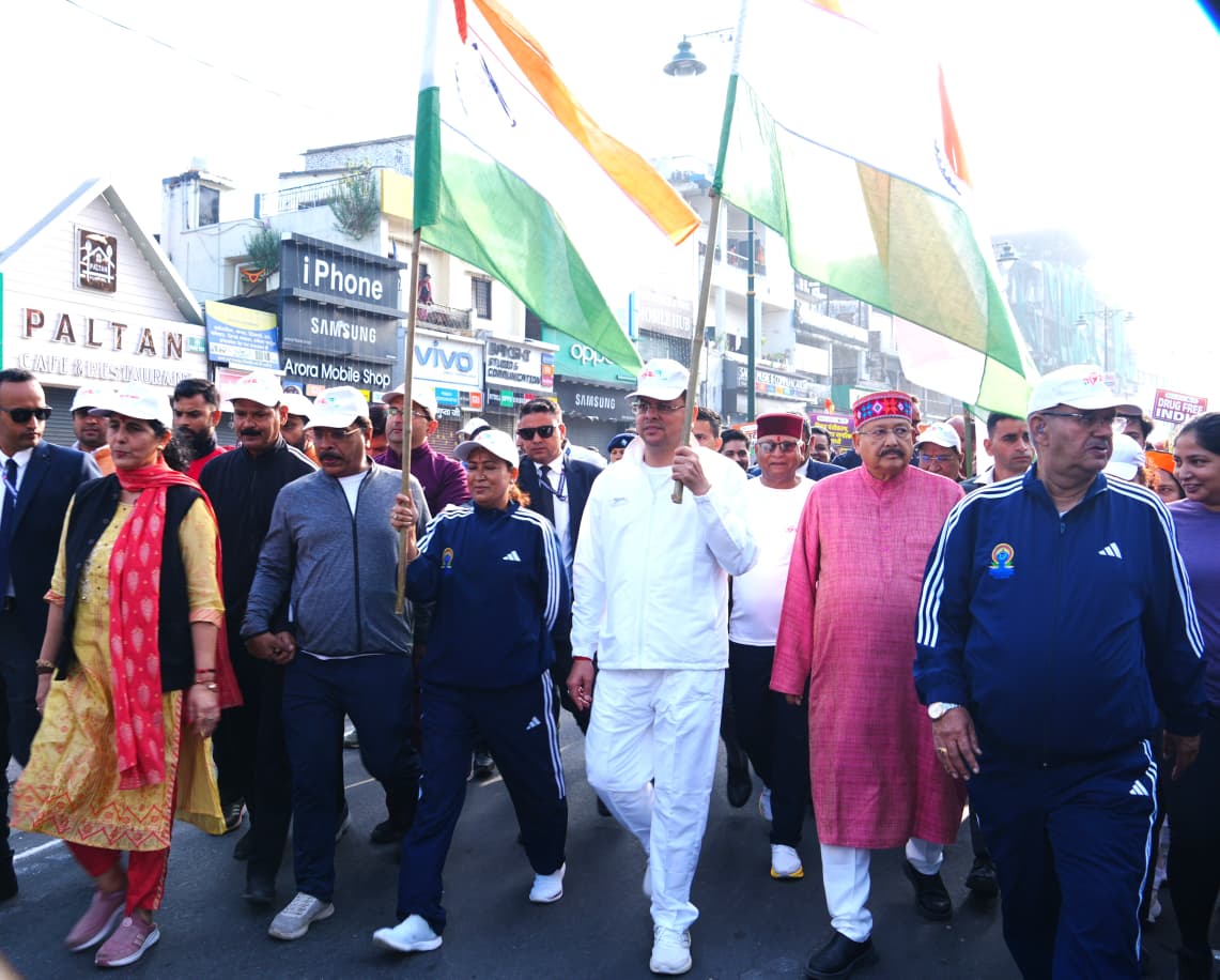 मुख्यमंत्री पुष्कर सिंह धामी एकता पदयात्रा का शुभारंभ करते। मुख्यमंत्री पुष्कर सिंह धामी एकता पदयात्रा का शुभारंभ करते।