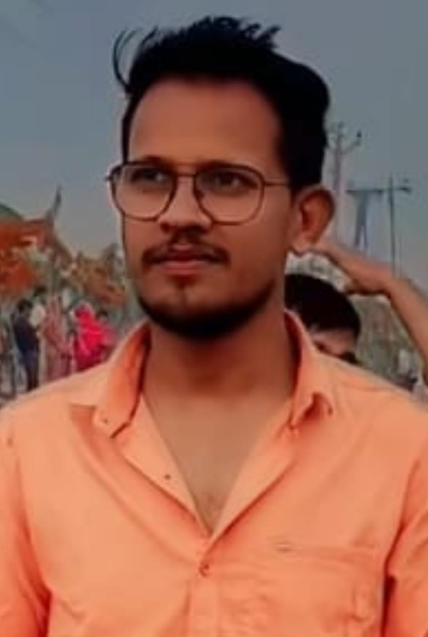 अररिया फोटो:गिरफ्तार योगेश चौधरी की फाइल तस्वीर अररिया फोटो:गिरफ्तार योगेश चौधरी की फाइल तस्वीर