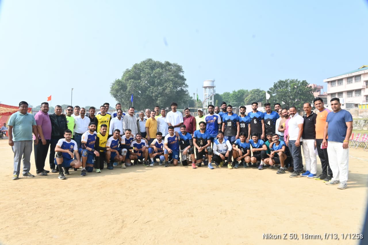 हैंडबॉल टीम।