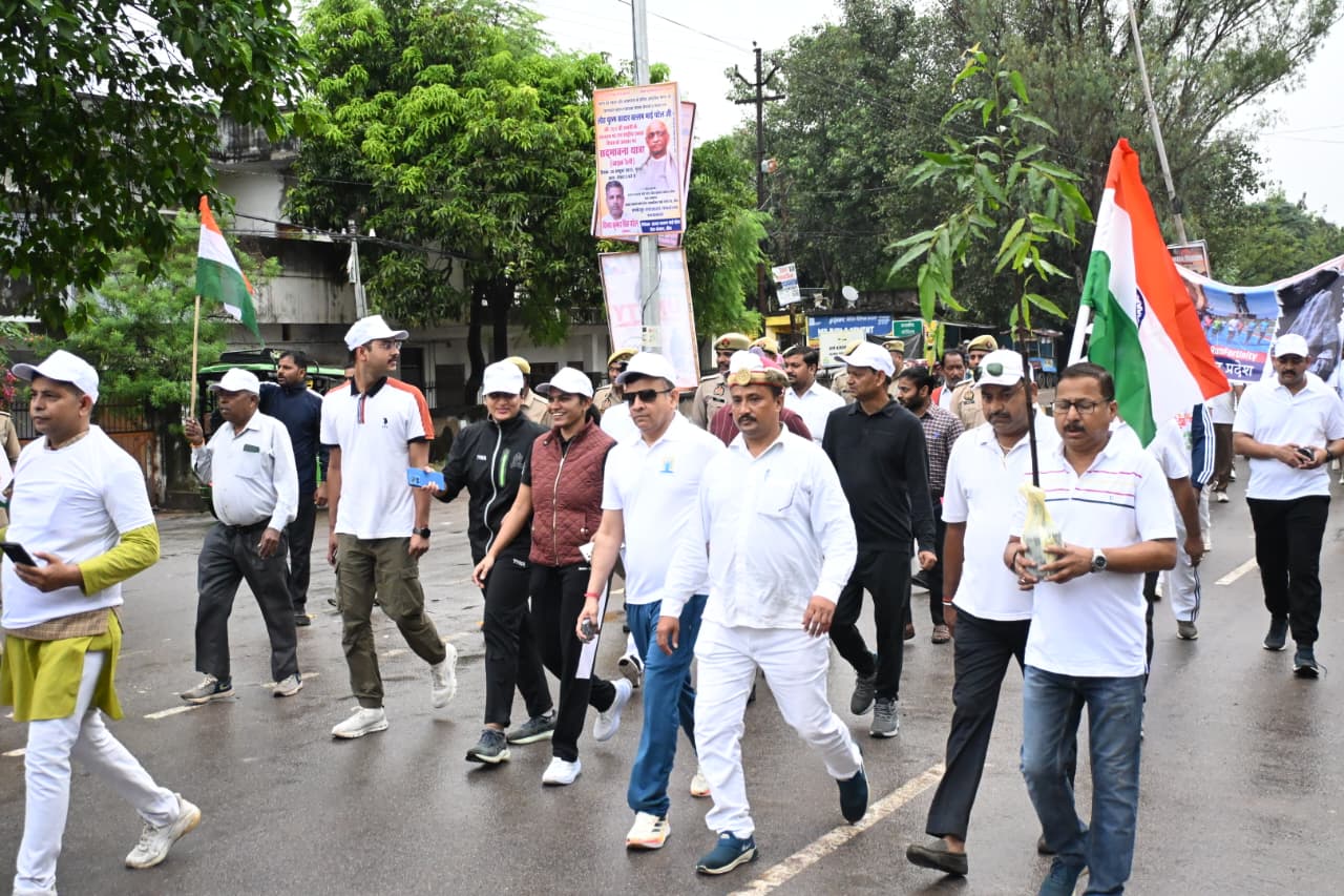 रन फार यूनिटी में शामिल कमिश्नर व अन्य रन फार यूनिटी में शामिल कमिश्नर व अन्य