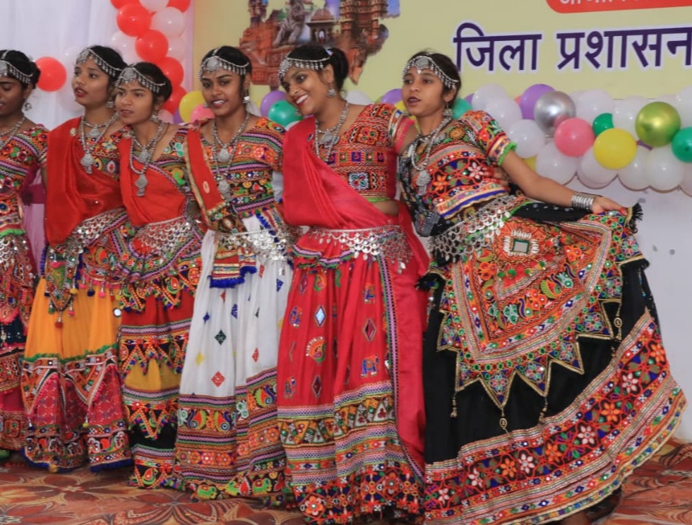 स्थापना दिवस पर रंगारंग सांस्कृतिक कार्यक्रम प्रस्तुत