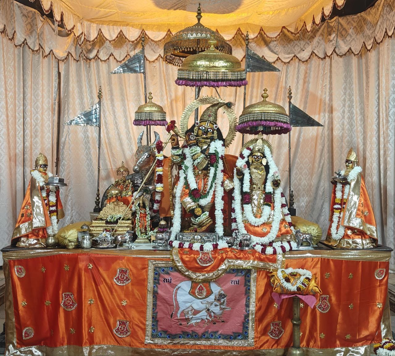 देव उठनी एकादशी : शंख -घटा -घडियाल बजाकर मंत्रों के साथ जगाया जाएगा