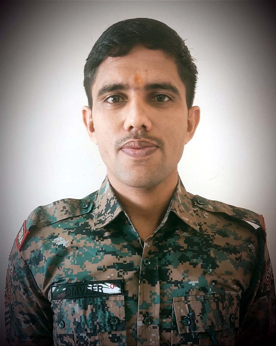 सिवाच गांव के हवलदार ओमवीर। सिवाच गांव के हवलदार ओमवीर।