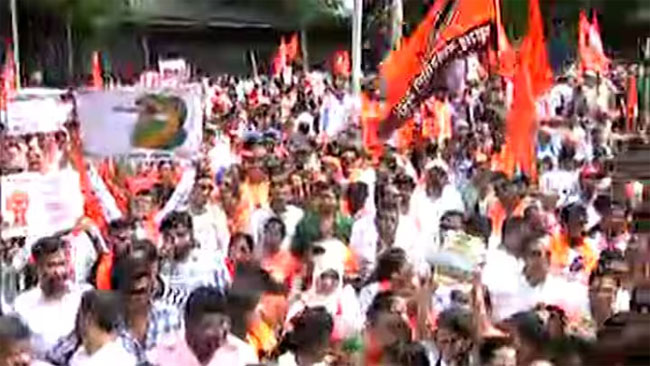 फोटो: मुंबई सत्यमार्च का दृश्य