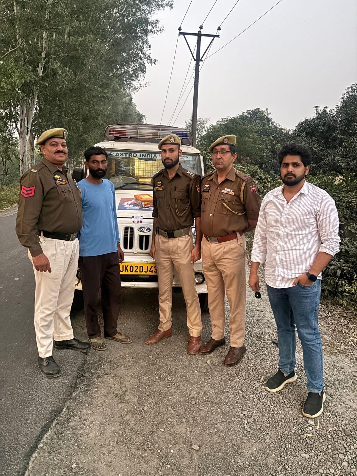 A drug smuggler was arrested with 5.34 grams of chitta. A drug smuggler was arrested with 5.34 grams of chitta.