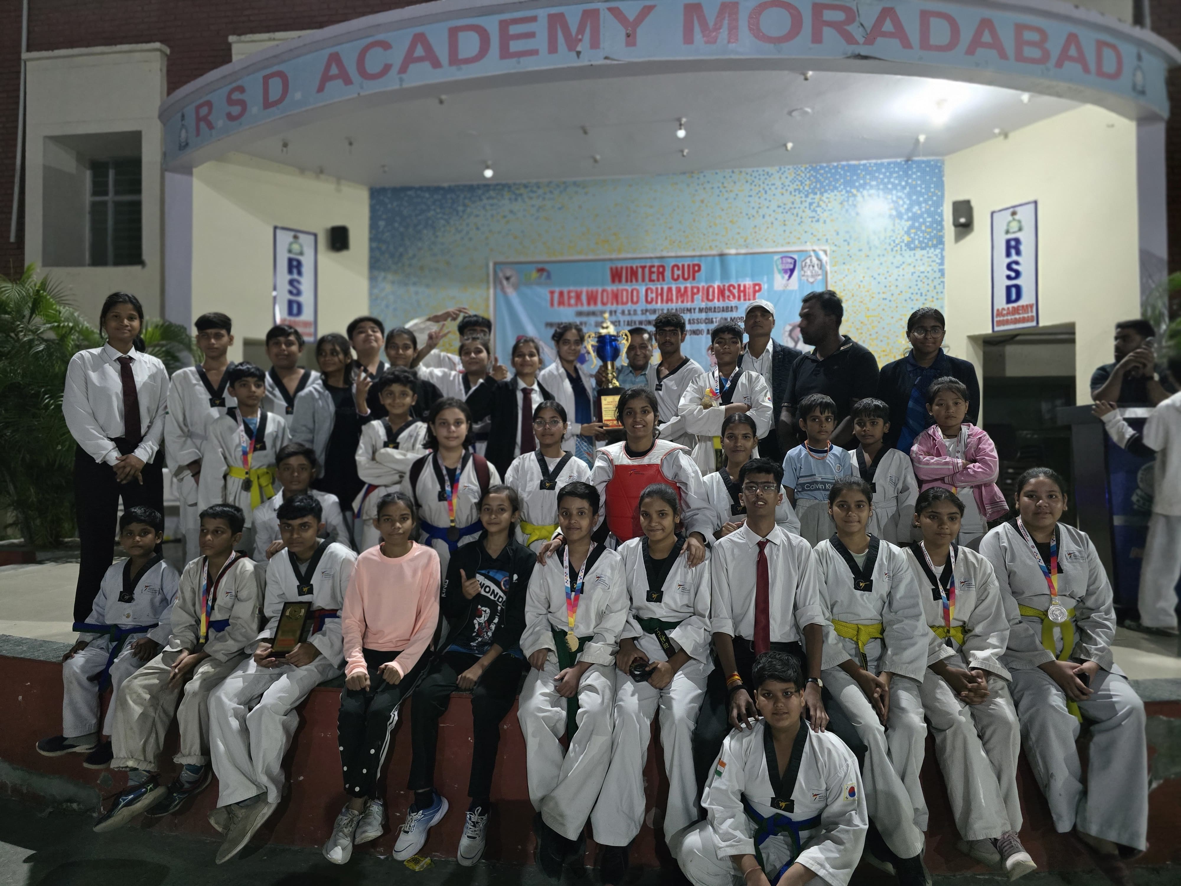 द्वितीय विंटर कप ताइक्वांडो प्रतियोगिता में आरएसडी और थापा ताइक्वांडो एकेडमी बने विजेता