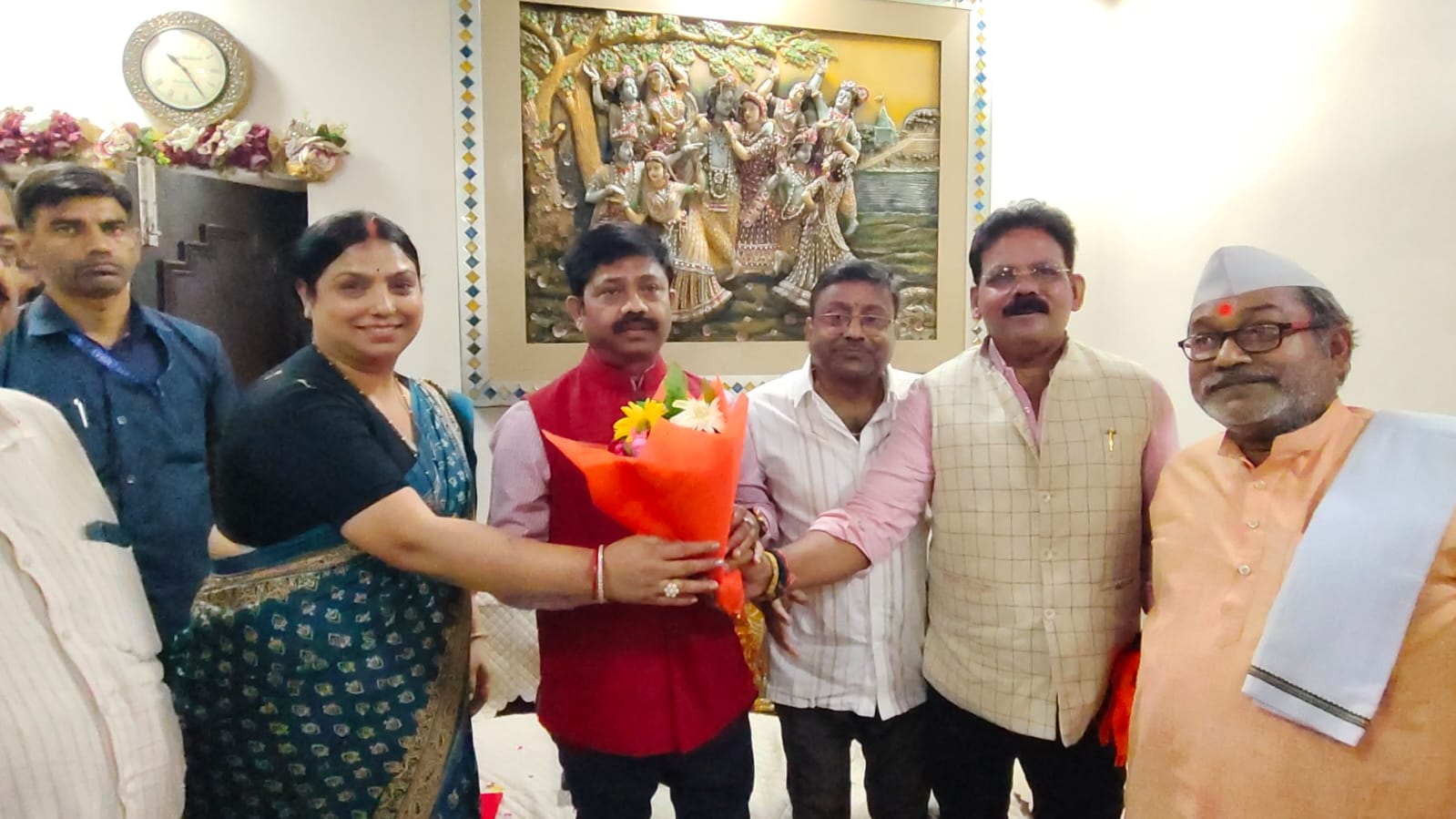 नंद गोपाल नंदी का स्वागत