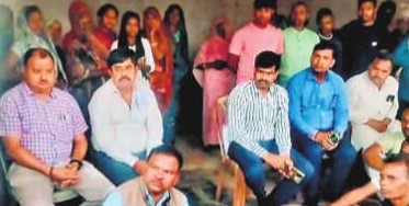 ग्रमीणाें की बैठक