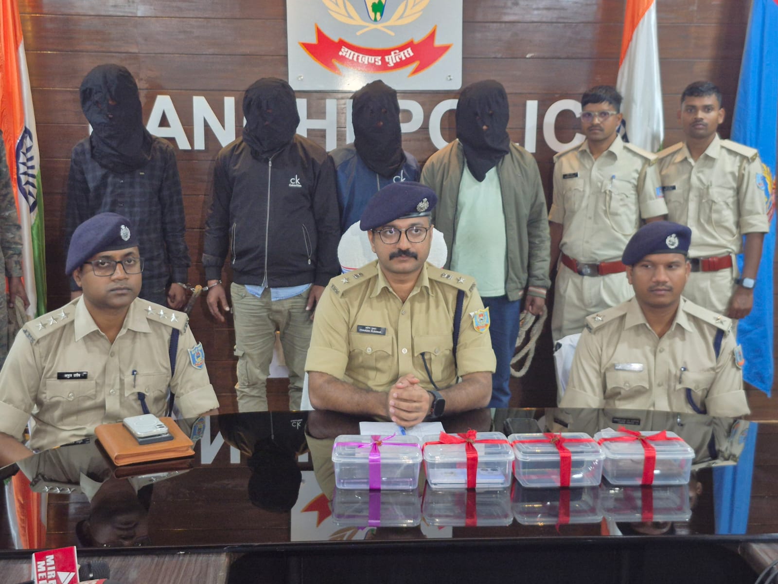 गिरफ्तार आरोपित