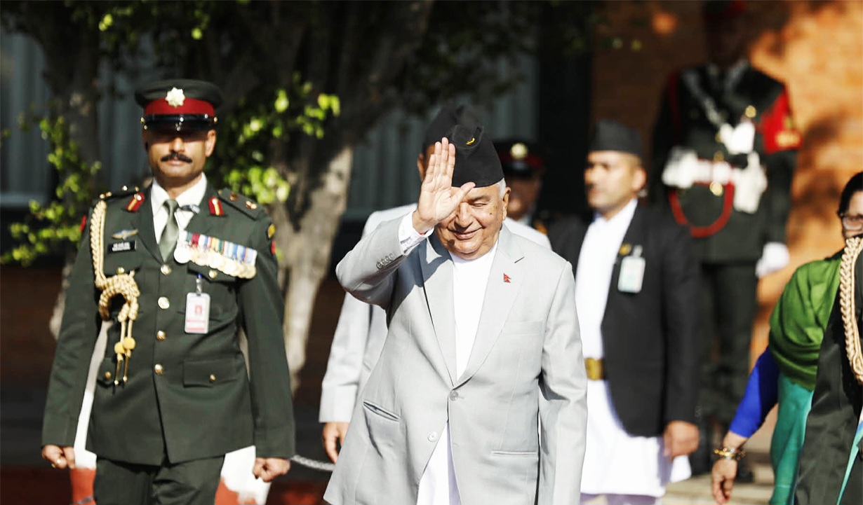 काठमांडू से कतर के लिए रवाना होते राष्ट्रपति रामचन्द्र पौडेल