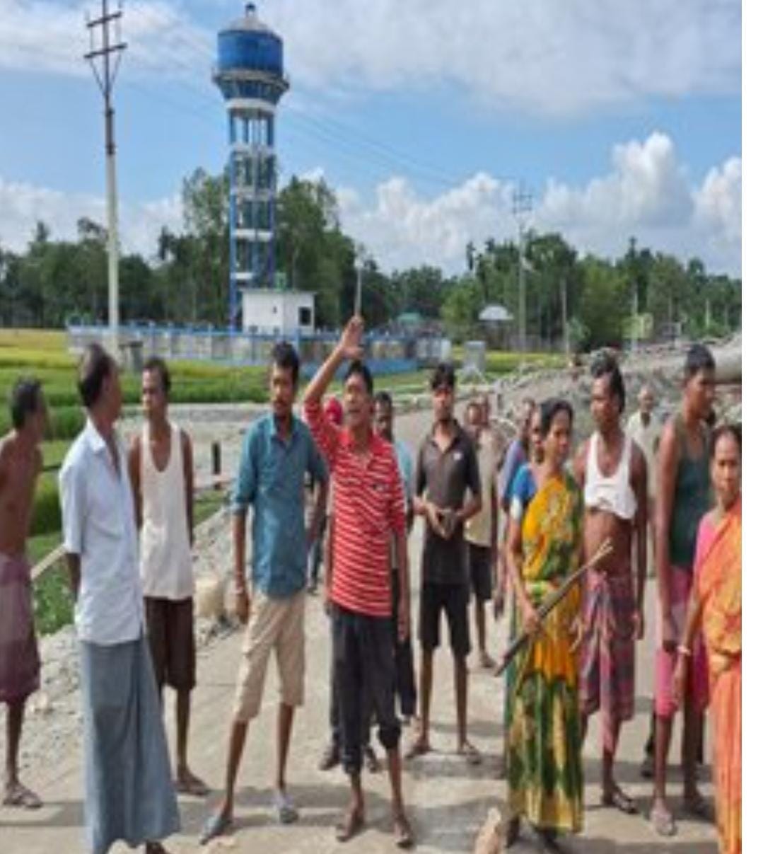 किसानों का हाईवे पर प्रदर्शन किसानों का हाईवे पर प्रदर्शन