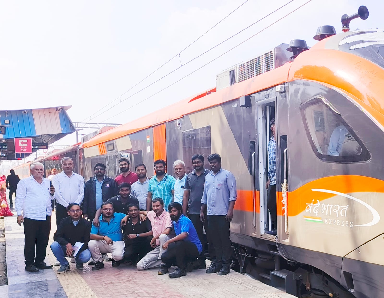 कोटा मंडल में वंदे भारत स्लीपर ट्रेन का 180 किमी प्रति घंटे की रफ्तार से सफल स्पीड ट्रायल कोटा मंडल में वंदे भारत स्लीपर ट्रेन का 180 किमी प्रति घंटे की रफ्तार से सफल स्पीड ट्रायल