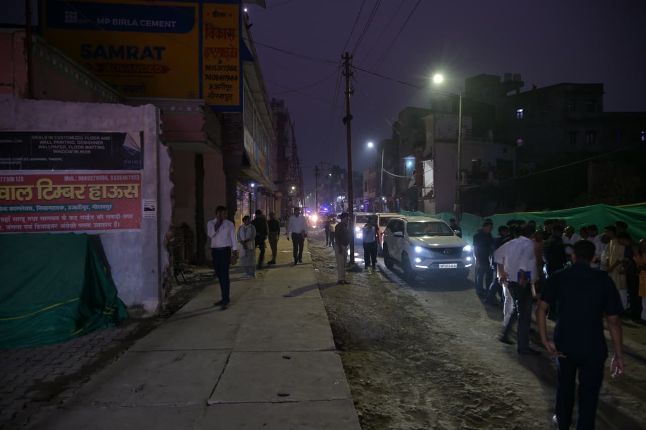 विरासत गलियारा का निरीक्षण करने के दौरान मुख्यमंत्री ने दिया भरोसा, तैयारी के लिए जीडीए-नगर निगम के अफसरों को निर्देश* विरासत गलियारा का निरीक्षण करने के दौरान मुख्यमंत्री ने दिया भरोसा, तैयारी के लिए जीडीए-नगर निगम के अफसरों को निर्देश*