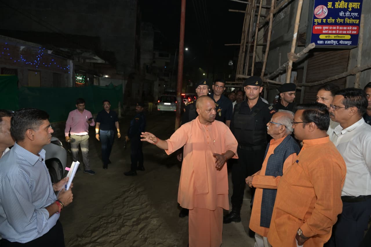 विरासत गलियारा का निरीक्षण करने के दौरान मुख्यमंत्री ने दिया भरोसा, तैयारी के लिए जीडीए-नगर निगम के अफसरों को निर्देश* विरासत गलियारा का निरीक्षण करने के दौरान मुख्यमंत्री ने दिया भरोसा, तैयारी के लिए जीडीए-नगर निगम के अफसरों को निर्देश*