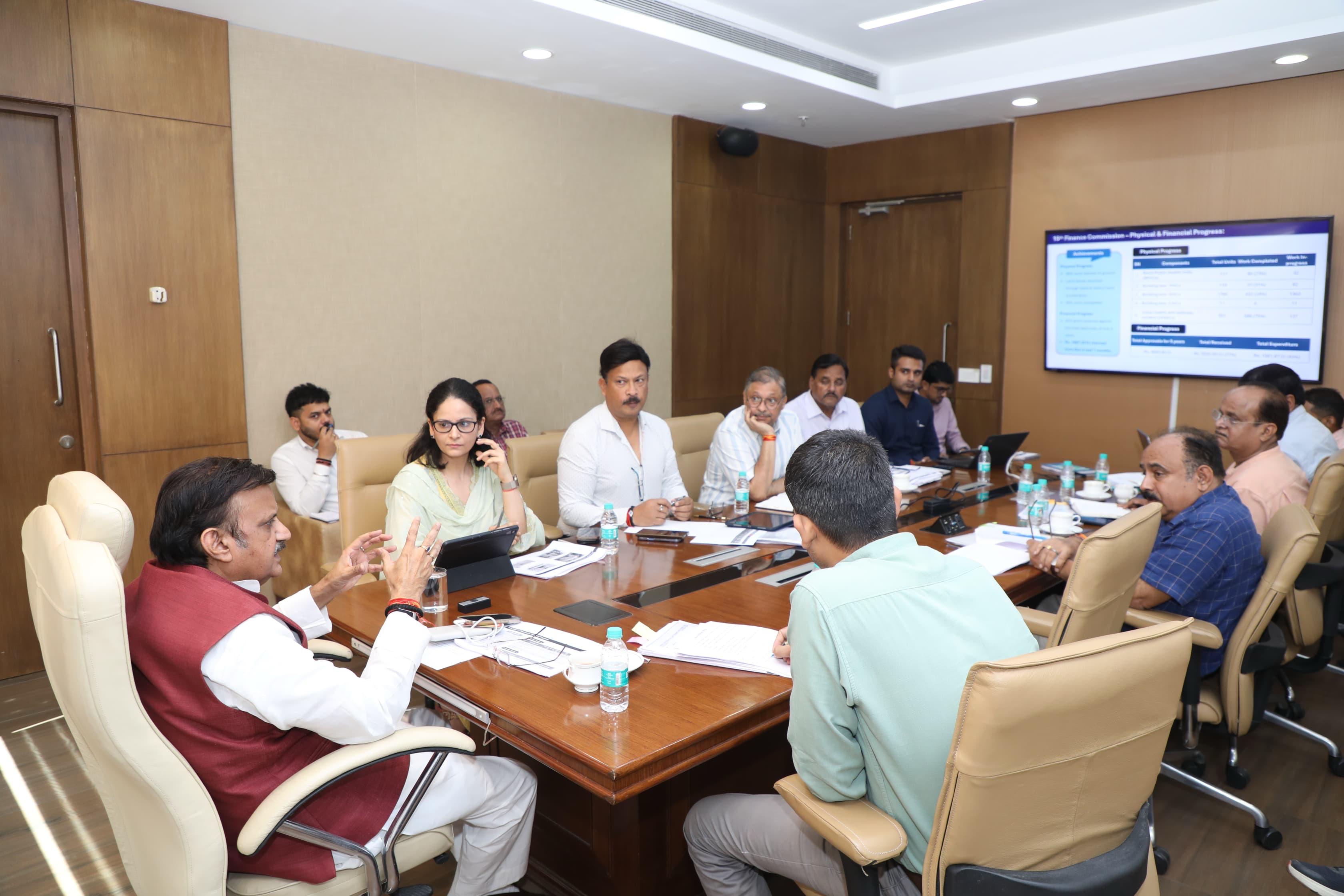 उप मुख्यमंत्री शुक्ल ने पीएम-अभीम एवं 15वें वित्त आयोग अंतर्गत कार्यों की प्रगति की समीक्षा की उप मुख्यमंत्री शुक्ल ने पीएम-अभीम एवं 15वें वित्त आयोग अंतर्गत कार्यों की प्रगति की समीक्षा की