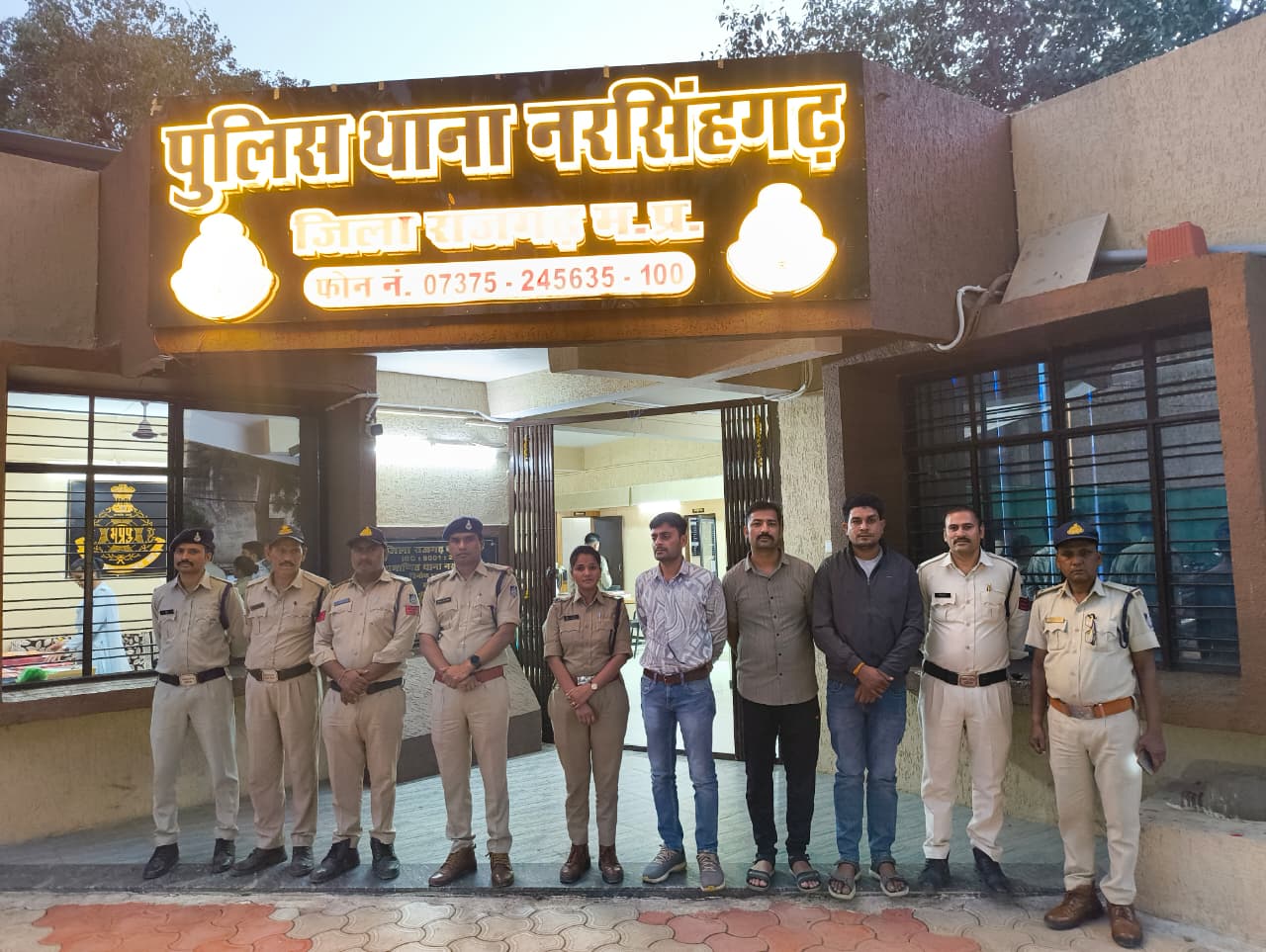 इंदौर से किया दस्तयाब, आरोपित पकड़ाया इंदौर से किया दस्तयाब, आरोपित पकड़ाया