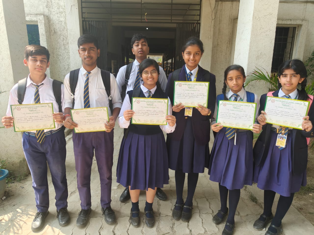 जेवीएम की विजेता टीम की तस्वीर जेवीएम की विजेता टीम की तस्वीर