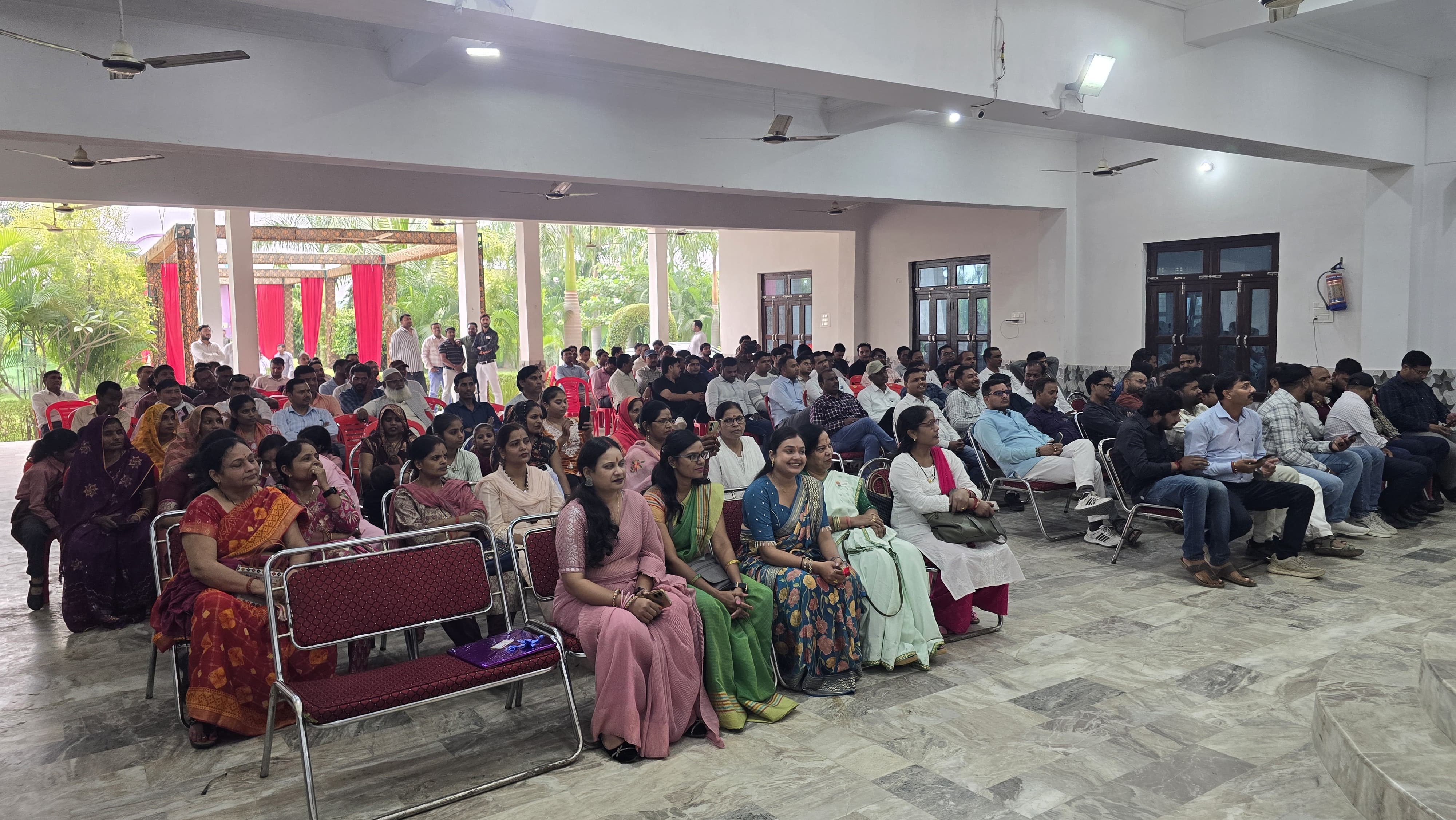 फोटो फोटो