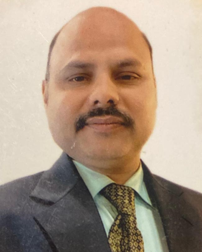 प्रो मनीष श्रीवास्तव