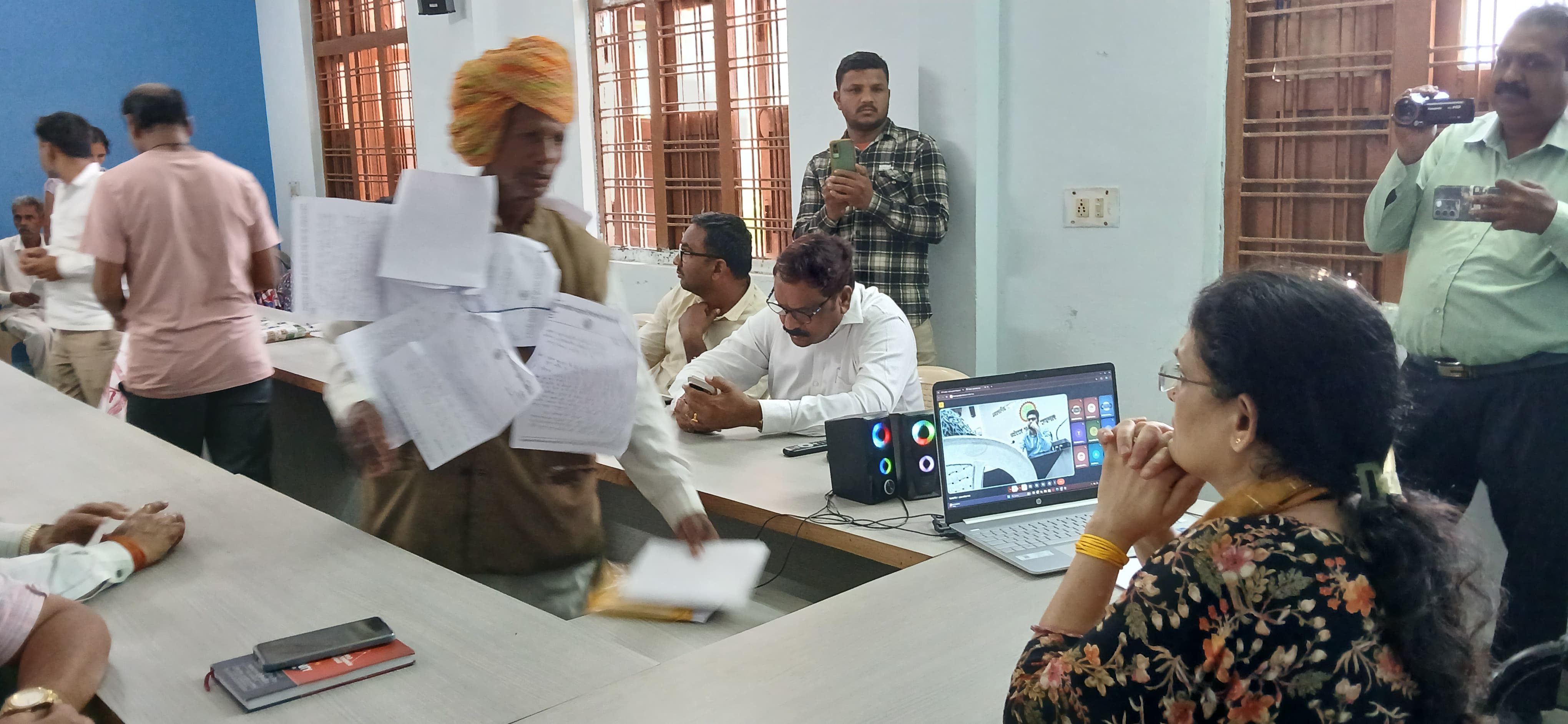 जंनसुनवाइ् जंनसुनवाइ्