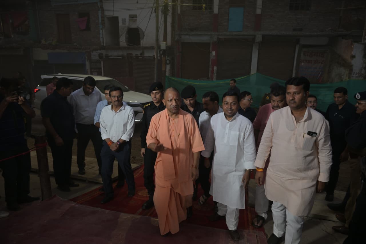 विरासत गलियारा का निरीक्षण करने के दौरान मुख्यमंत्री ने दिया भरोसा, तैयारी के लिए जीडीए-नगर निगम के अफसरों को निर्देश* विरासत गलियारा का निरीक्षण करने के दौरान मुख्यमंत्री ने दिया भरोसा, तैयारी के लिए जीडीए-नगर निगम के अफसरों को निर्देश*