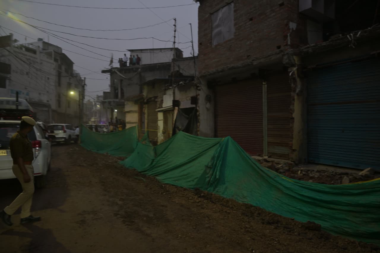 विरासत गलियारा का निरीक्षण करने के दौरान मुख्यमंत्री ने दिया भरोसा, तैयारी के लिए जीडीए-नगर निगम के अफसरों को निर्देश* विरासत गलियारा का निरीक्षण करने के दौरान मुख्यमंत्री ने दिया भरोसा, तैयारी के लिए जीडीए-नगर निगम के अफसरों को निर्देश*