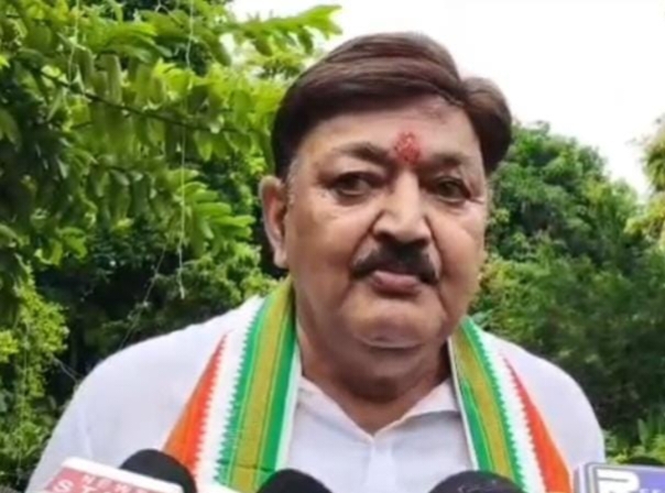 अजित शर्मा अजित शर्मा