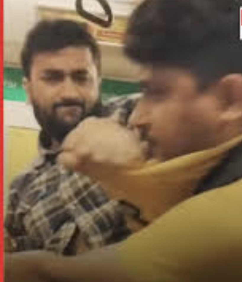 पोखर पर कब्जे को लेकर भिड़े दो पक्ष पोखर पर कब्जे को लेकर भिड़े दो पक्ष