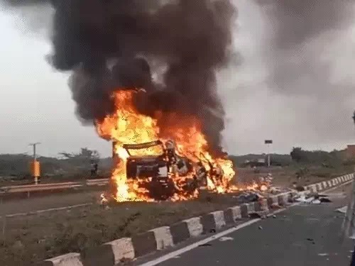 स्कॉर्पियो में आग