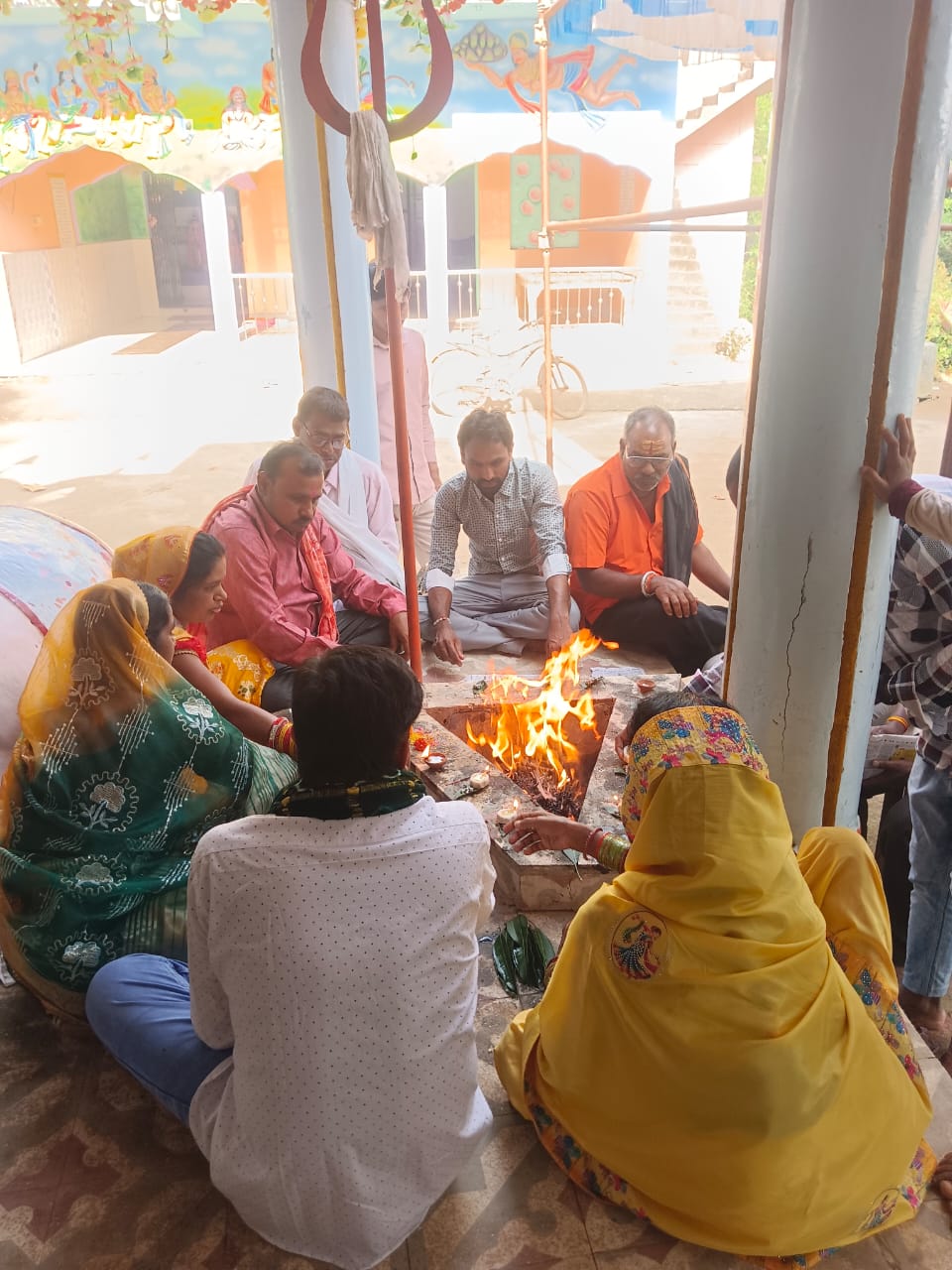 श्री महाकालेश्वर मंदिर में हुआ हवन पूजन। श्री महाकालेश्वर मंदिर में हुआ हवन पूजन।