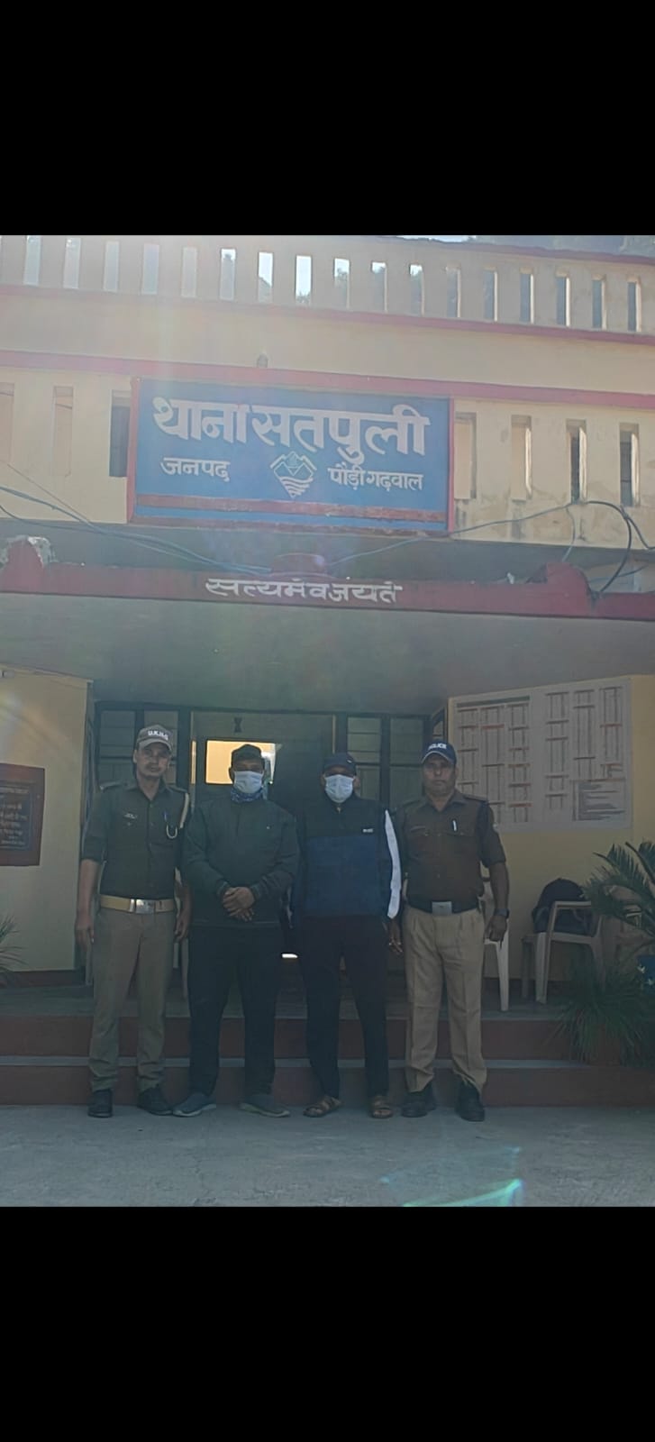 युवक के लापता होने के मामले में पुलिस की गिरफ्त मेंआरोपी