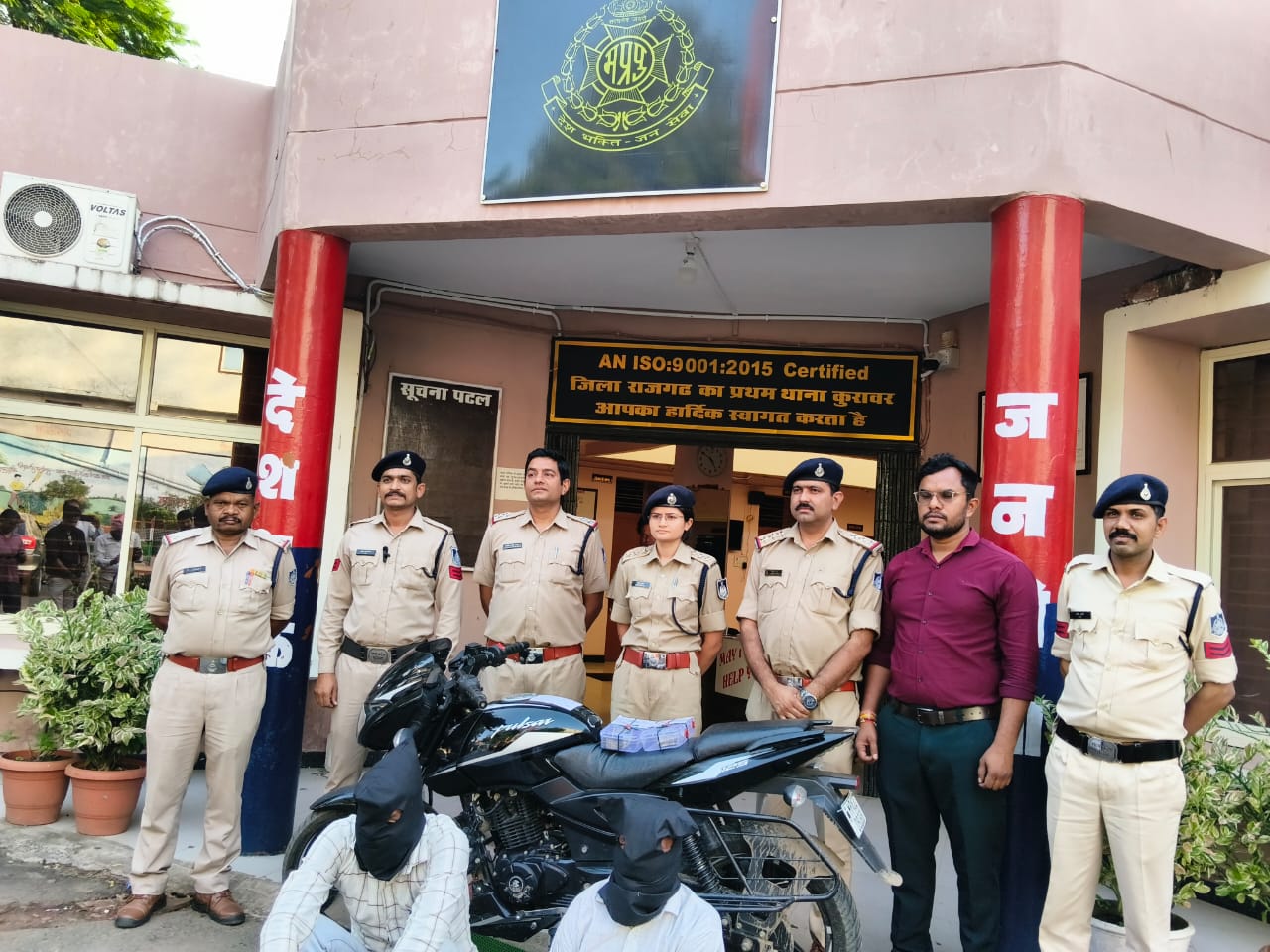 वाले आरोपित पकड़ाए, 50 हजार नकद बरामद वाले आरोपित पकड़ाए, 50 हजार नकद बरामद