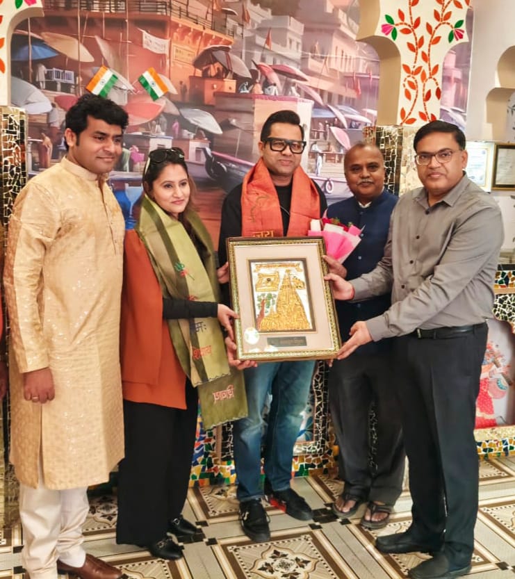 पूर्व अंतरराष्ट्रीय क्रिकेटर आकाश चोपड़ा का स्वागत