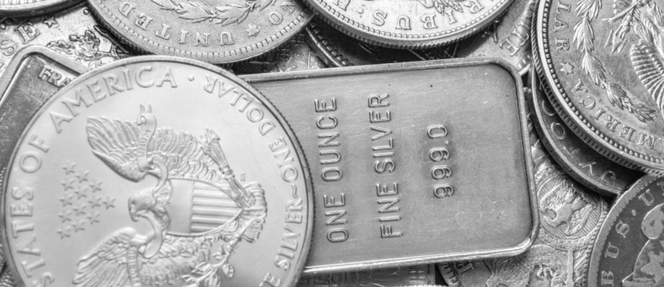 सर्राफा बाजार में चांदी की कीमत में गिरावट जारी