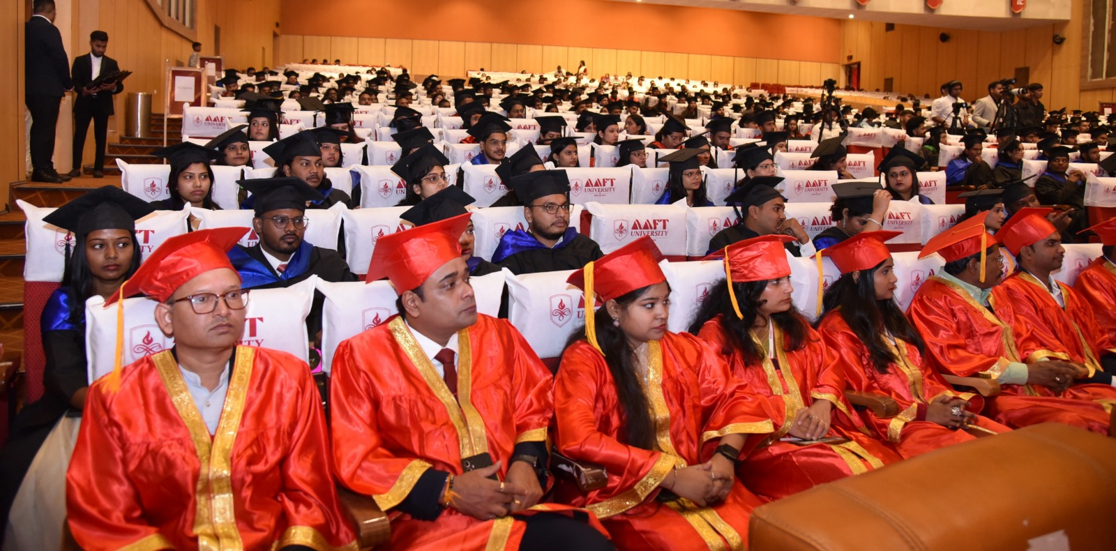 ऑफ्ट विश्वविद्यालय के दीक्षांत समारोह में विद्यार्थियों को संबोधित करते हुए व्यक्त किये।