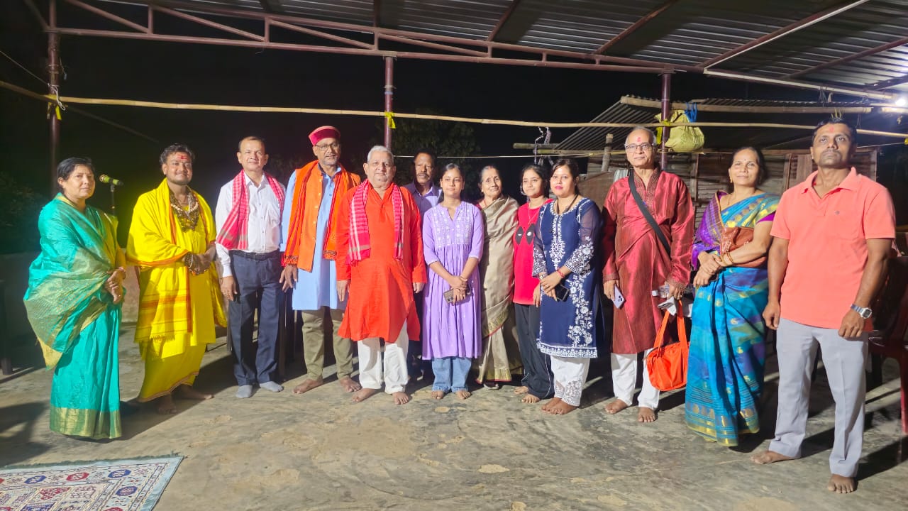 कछार में बागेश्वर धाम के आचार्य धीरेंद्र शास्त्री का कार्यक्रम के आयोजन की तैयारियों को लेकर बैठक। कछार में बागेश्वर धाम के आचार्य धीरेंद्र शास्त्री का कार्यक्रम के आयोजन की तैयारियों को लेकर बैठक।