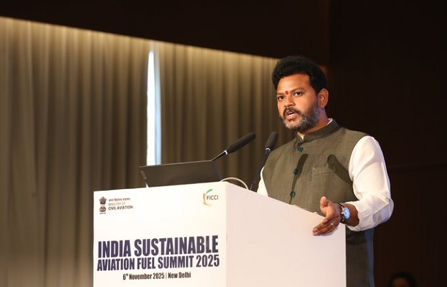 भारत सतत विमानन ईंधन शिखर सम्मेलन 2025 को संबोधित करते राममोहन नायडू