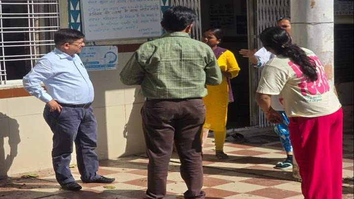 स्वास्थ्य संस्थाओं का निरीक्षण