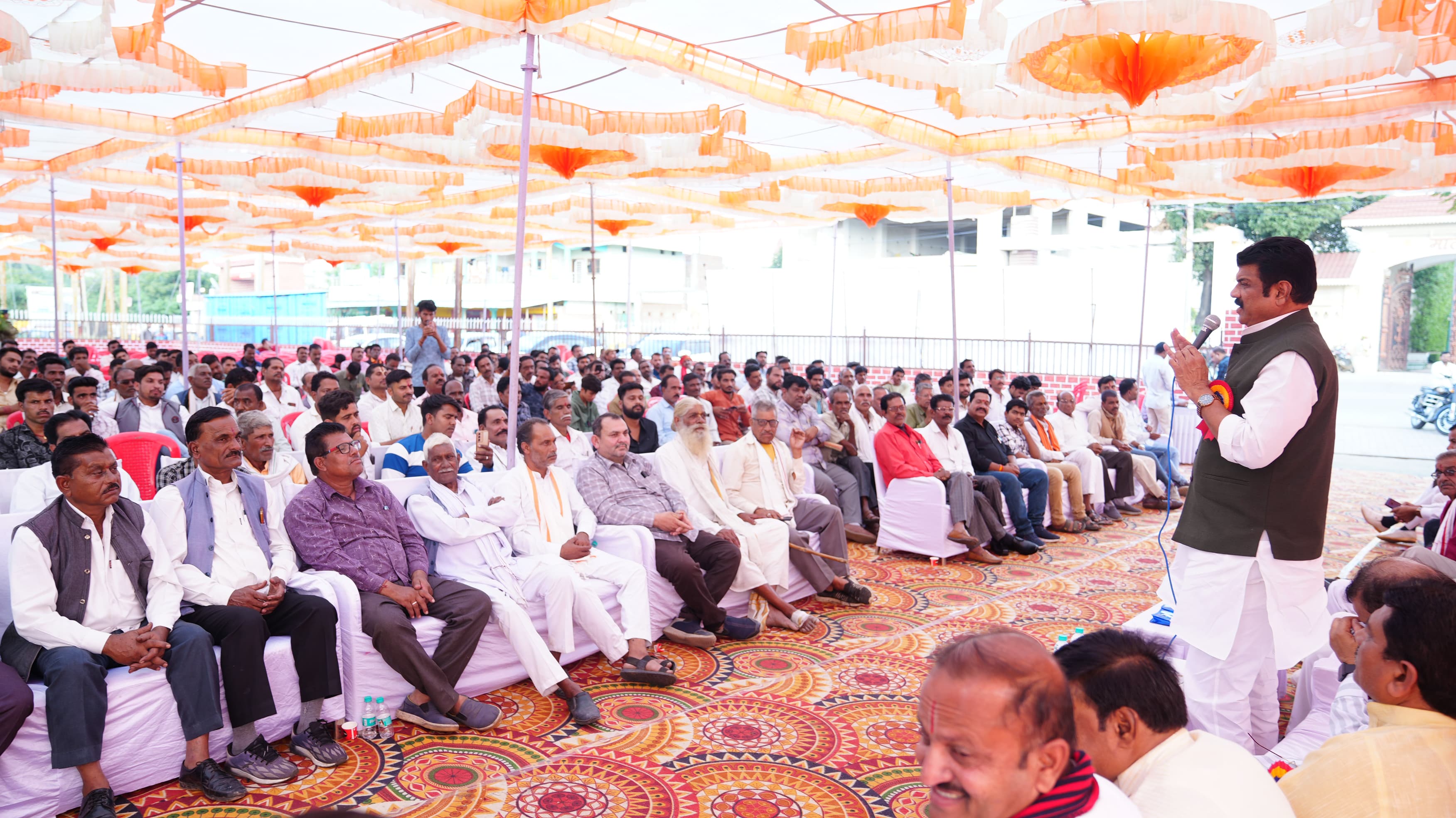 खाद्य मंत्री राजपूत ने ली सुरखी विधानसभा क्षेत्र की बूथ समिति की बैठक