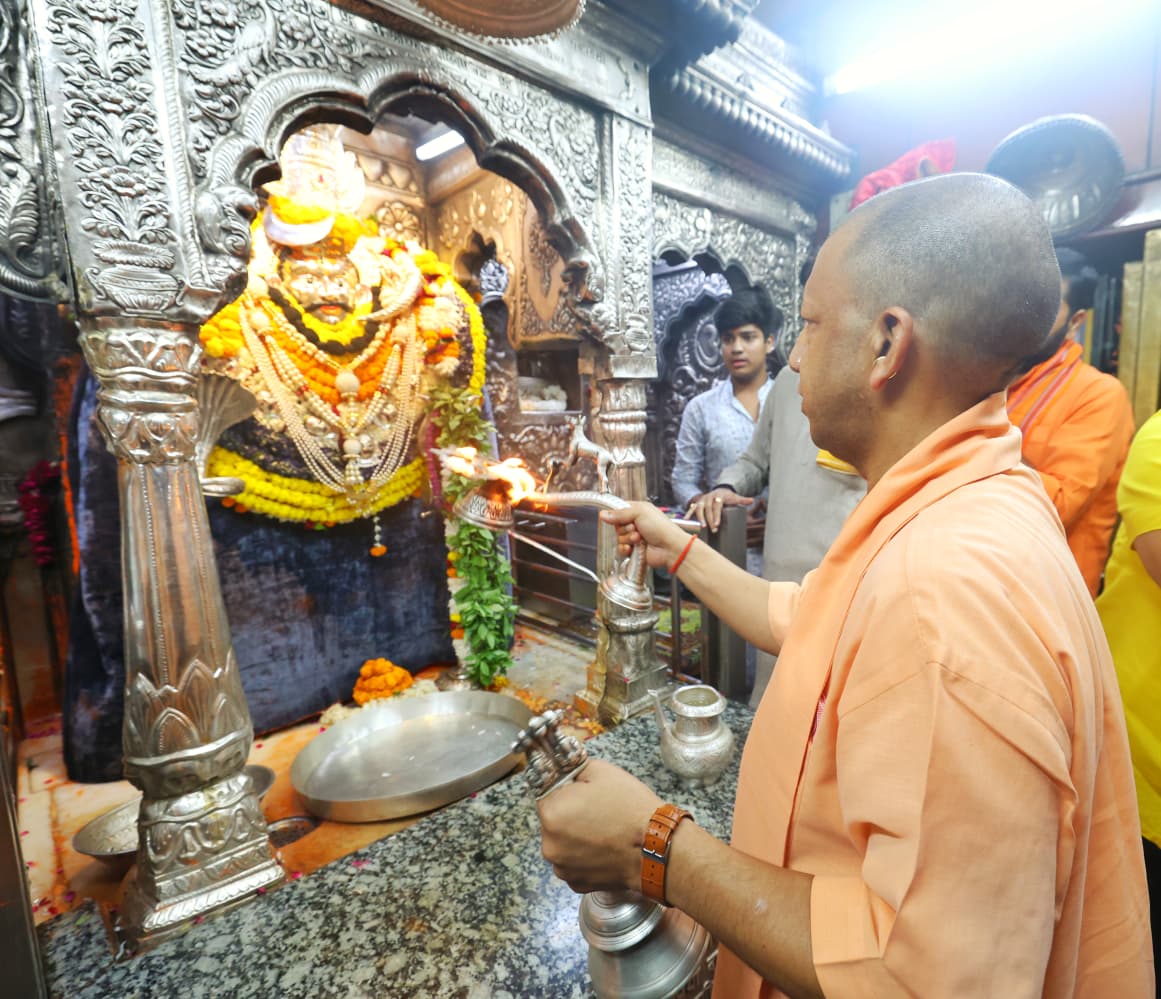 कालभैरव मंदिर में मुख्यमंत्री कालभैरव मंदिर में मुख्यमंत्री