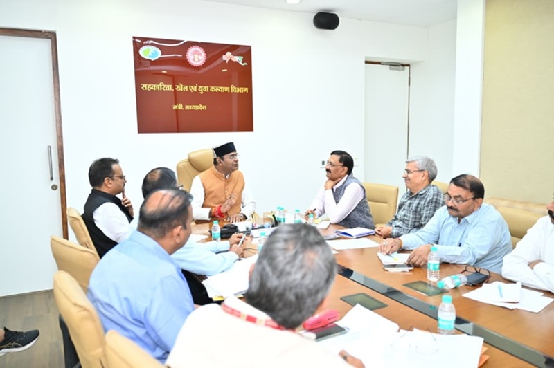 मंत्री विश्वास कैलाश सारंग ने की राष्ट्रीय सहकारिता सप्ताह की तैयारियों की समीक्षा