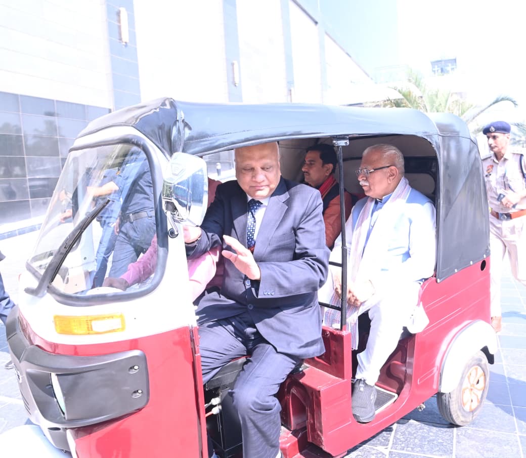 केंद्रीय मंत्री मनोहर लाल ने अर्बन मोबिलिटी इंडिया सम्मेलन में प्रदर्शनी का किया उद्घाटन केंद्रीय मंत्री मनोहर लाल ने अर्बन मोबिलिटी इंडिया सम्मेलन में प्रदर्शनी का किया उद्घाटन