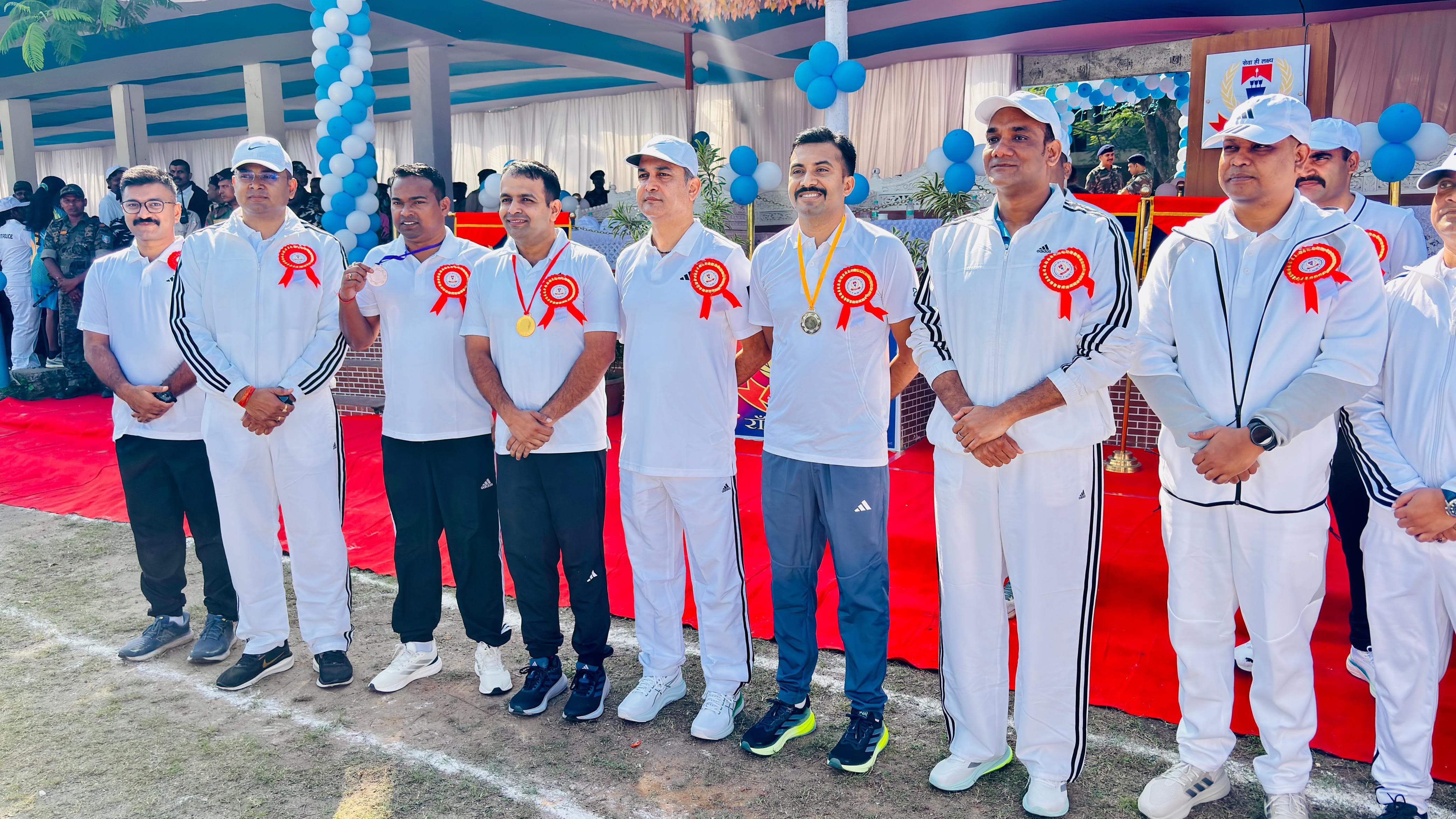 कार्यक्रम की तस्वीर कार्यक्रम की तस्वीर