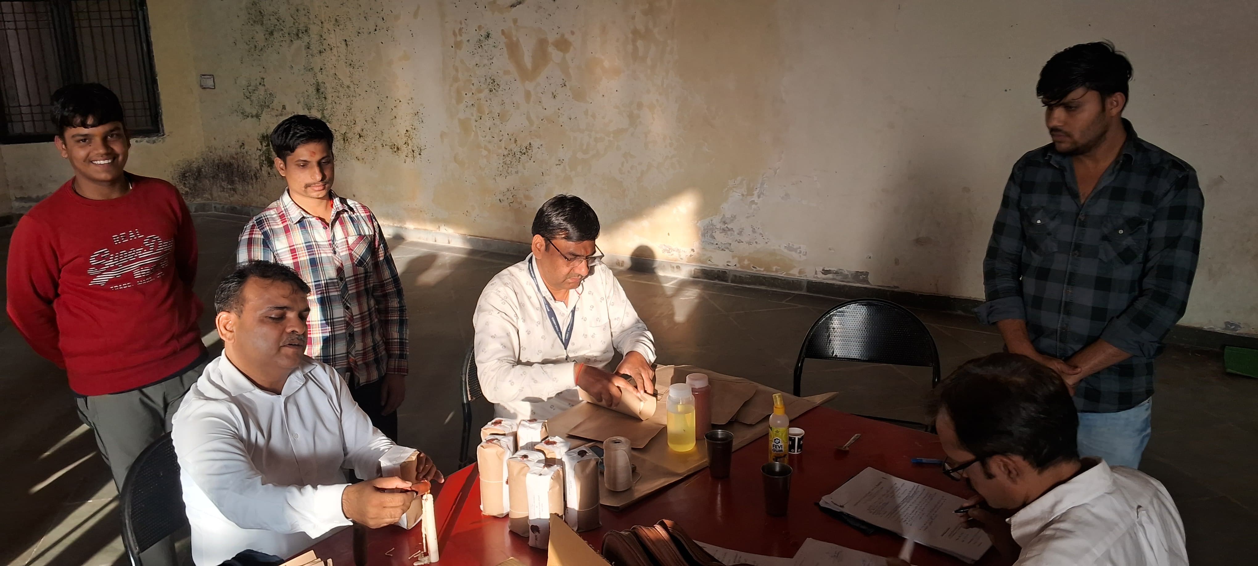 बिना फूड लाइसेंस के संचालित पाई गई संस्कृत विश्वविद्यालय की छात्रावास मेस बिना फूड लाइसेंस के संचालित पाई गई संस्कृत विश्वविद्यालय की छात्रावास मेस