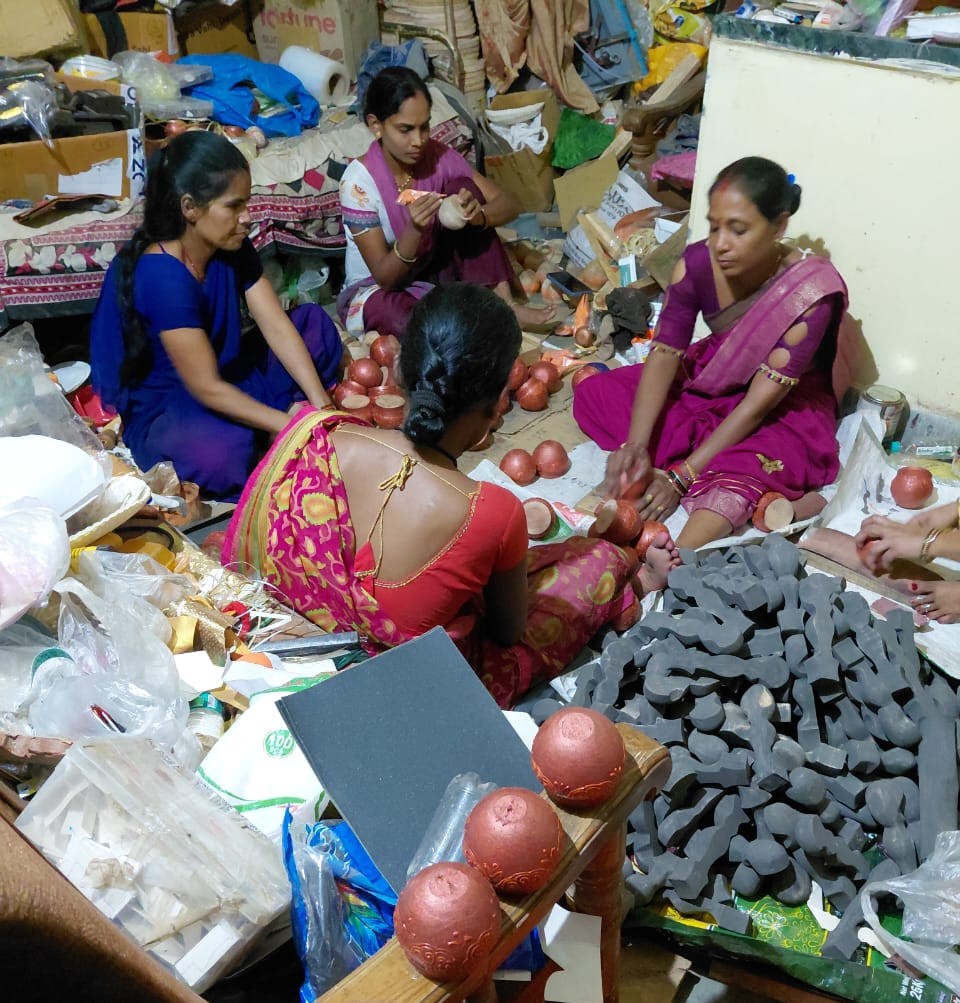 ભારત પર્વ–2025,વેસ્ટ મટિરિયલમાંથી સંગીતના પ્રતિરૂપ વાદ્યો બનાવી આત્મનિર્ભર બન્યા કલાકાર રાહુલ શ્રીવાસ ભારત પર્વ–2025,વેસ્ટ મટિરિયલમાંથી સંગીતના પ્રતિરૂપ વાદ્યો બનાવી આત્મનિર્ભર બન્યા કલાકાર રાહુલ શ્રીવાસ