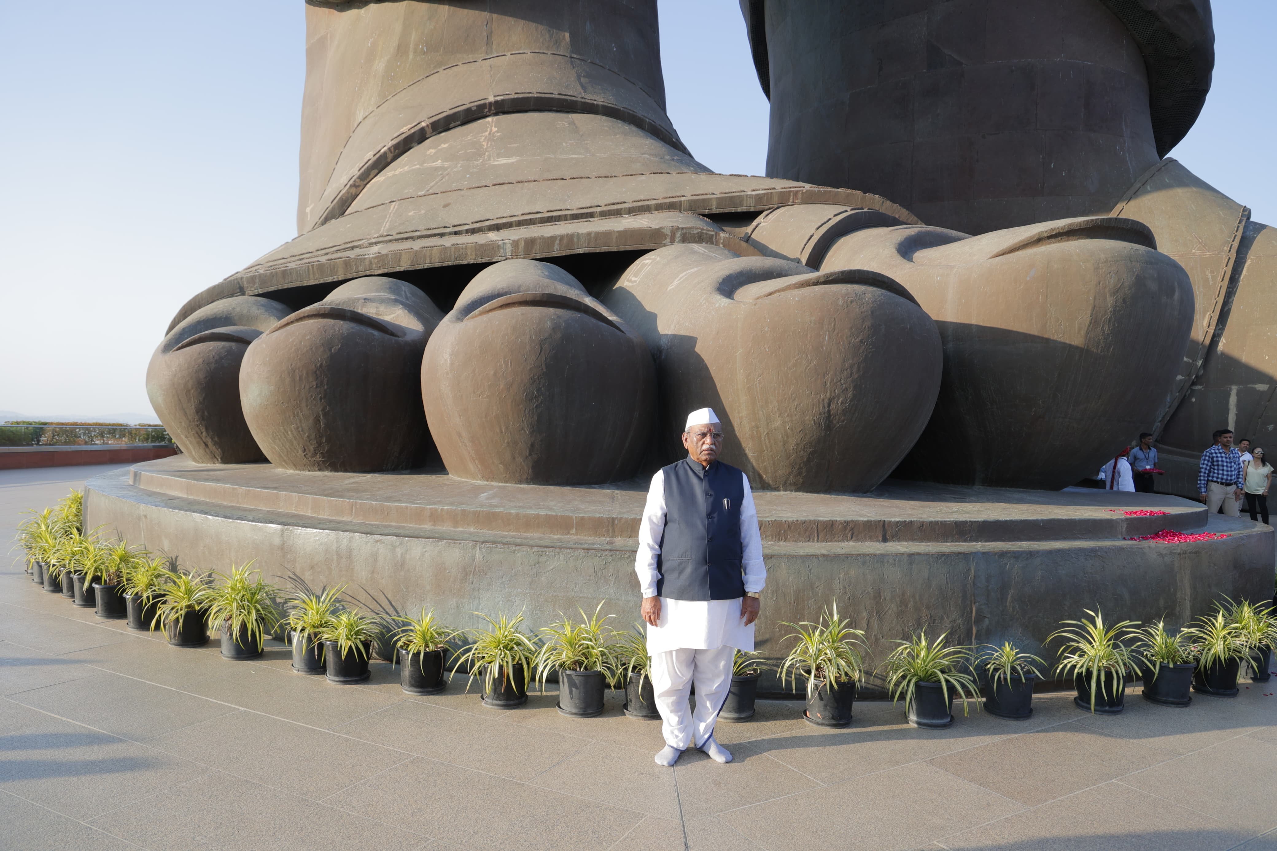 राज्यपाल बागडे गुजरात में एकता नगर स्थित 'स्टैच्यू ऑफ यूनिटी' पहुंचे राज्यपाल बागडे गुजरात में एकता नगर स्थित 'स्टैच्यू ऑफ यूनिटी' पहुंचे