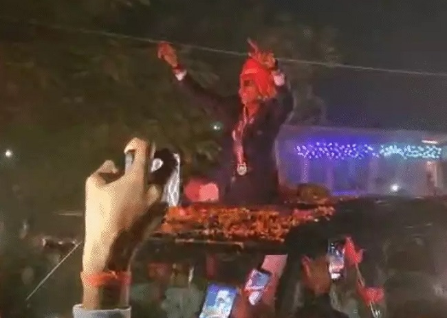 क्रांति गौड़ लौटीं अपने घर क्रांति गौड़ लौटीं अपने घर